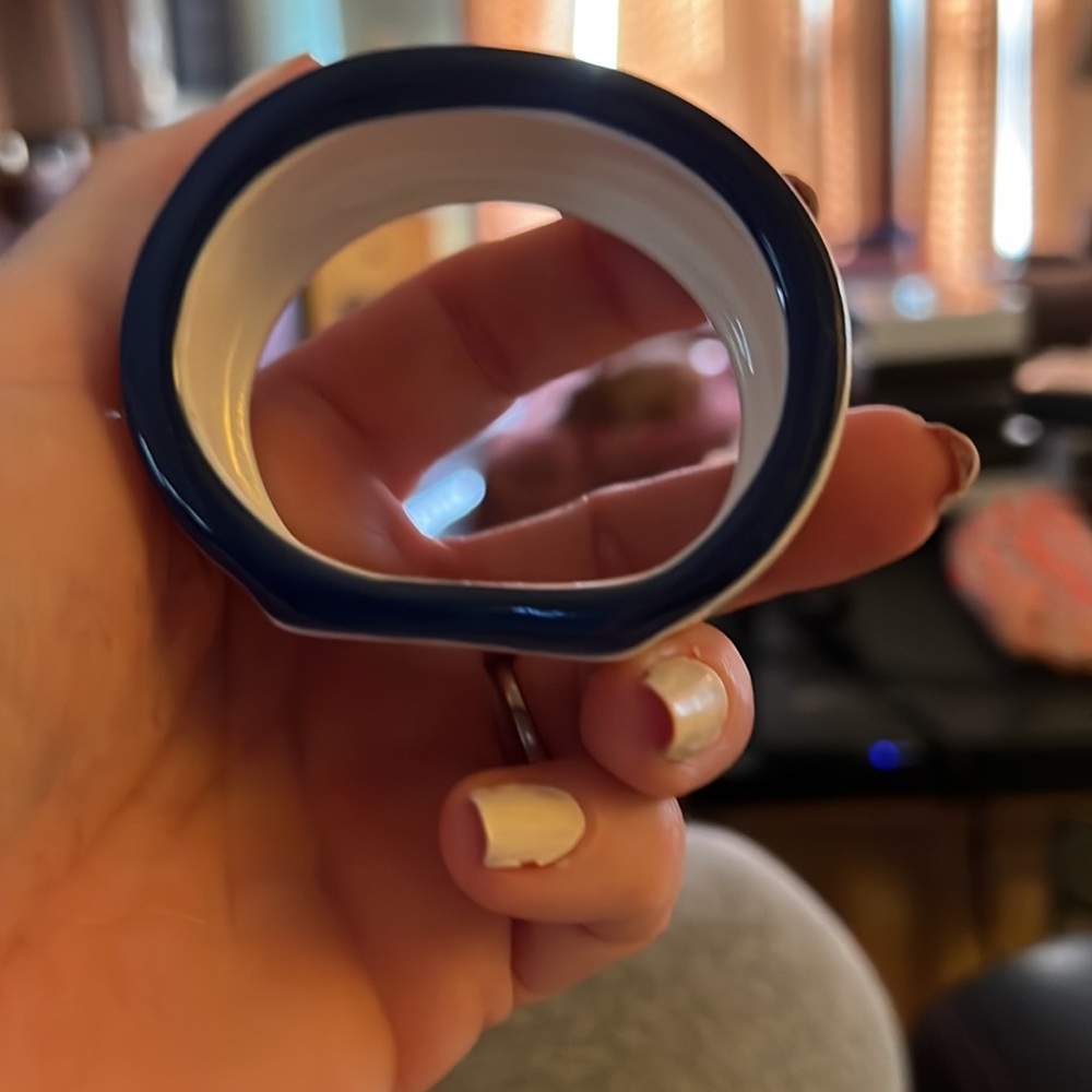 Avon Napkin Rings - Picture 4 of 4